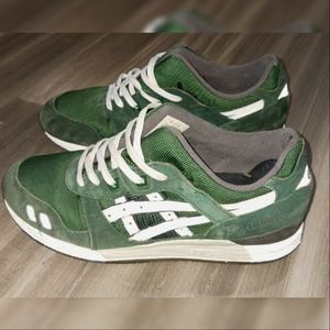 1990 ASICS size 10